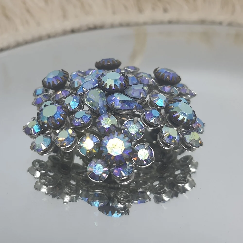 Blue Rhinestone Brooch - Picture 2 of 3